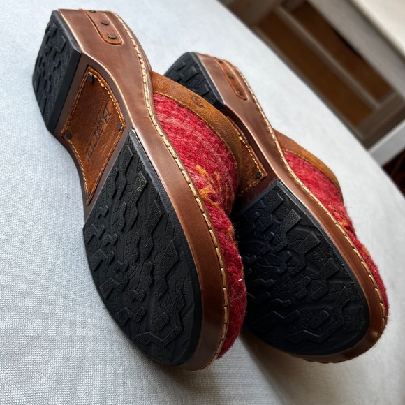 Born Bandy Clogs - Southwest Handwoven Blanket Red - Womens Size 7/38 - Picture 4 of 10